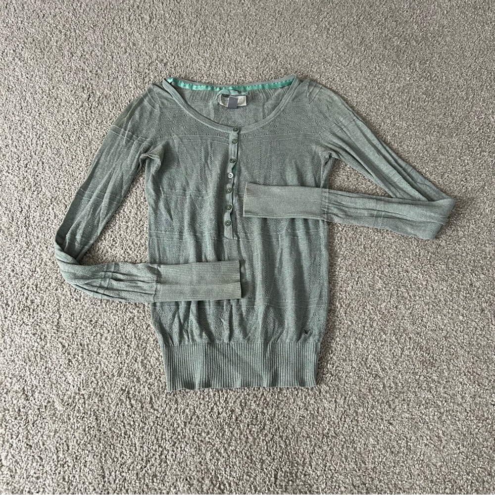 ⭐️ Green American Eagle Longsleeve Tee ⭐️